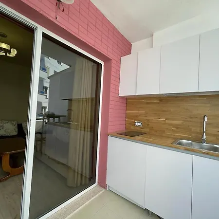 Mikpritja Pogradec, 2 Appartement