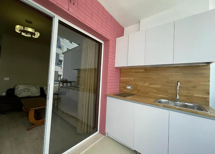 Mikpritja Pogradec, 2 Appartement